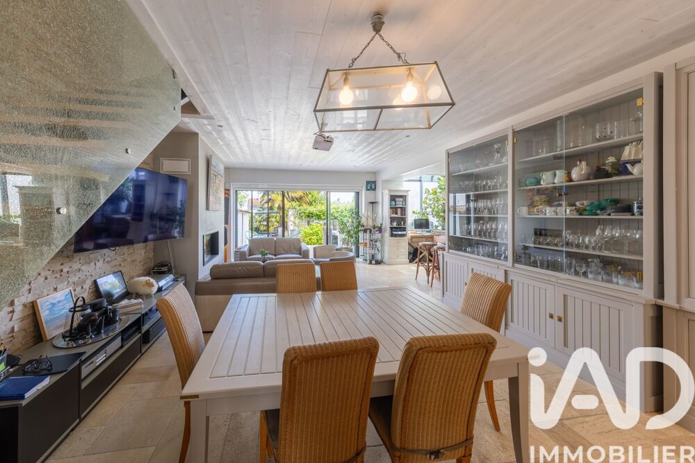 � vendre  Maison Saint-Martin-de-R� (17410)