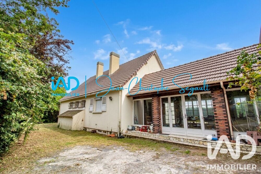 Maison 14 pièces 285 m² · à Égreville · 285 m² · 265 000 €