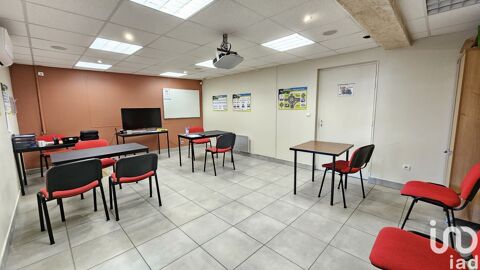   Location Murs commerciaux 71 m&sup2; 