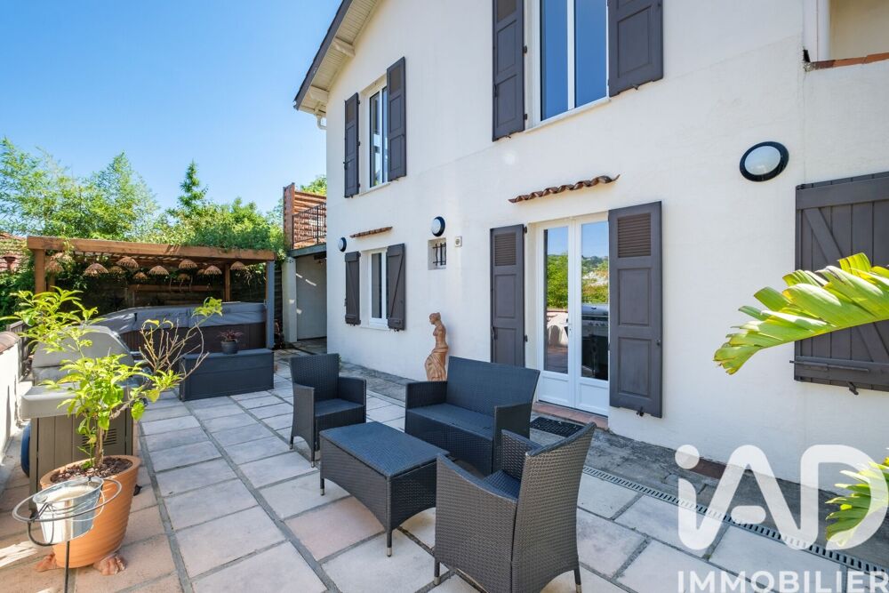 vente Maison - 5 pièce(s) - 149 m² Le Cannet (06110)