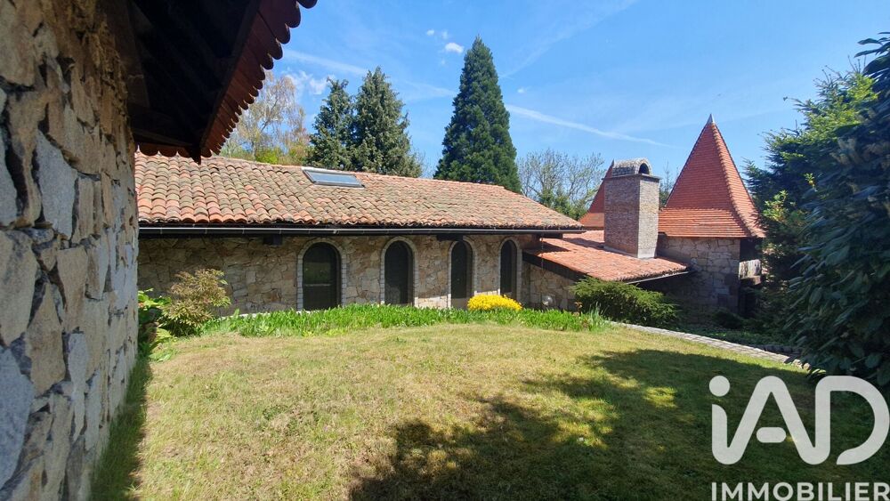 à vendre  Maison Orcines (63870)