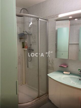  Appartement à louer 5 pièces 98 m²