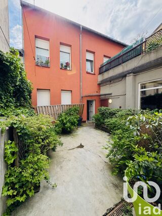 Immeuble � vendre 256 m�