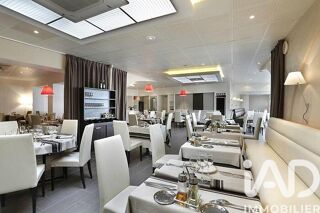  Immeuble à vendre 5000 m²