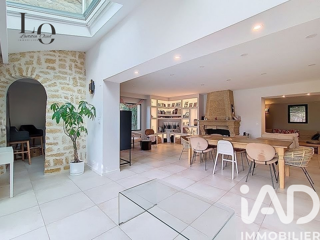  Maison � vendre 9 pi�ces 261 m�