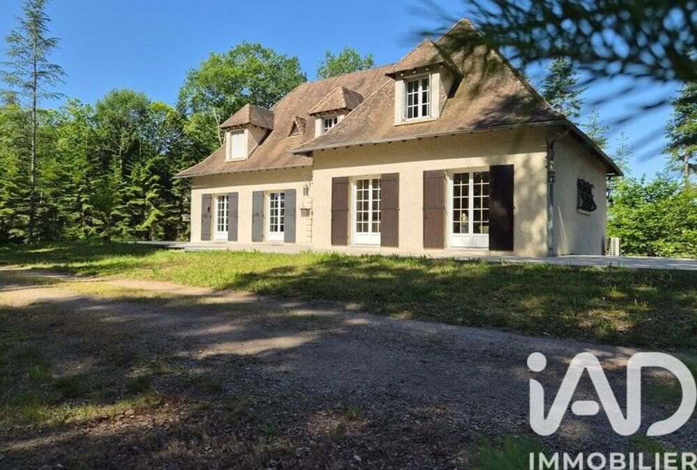 Maison 5 pièces 151 m² · à Augignac · 151 m² · 330 000 €