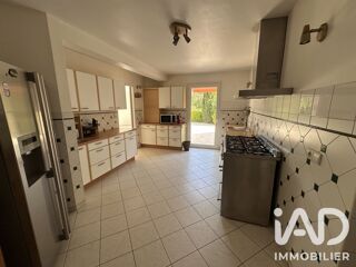  Maison à vendre 10 pièces 266 m²