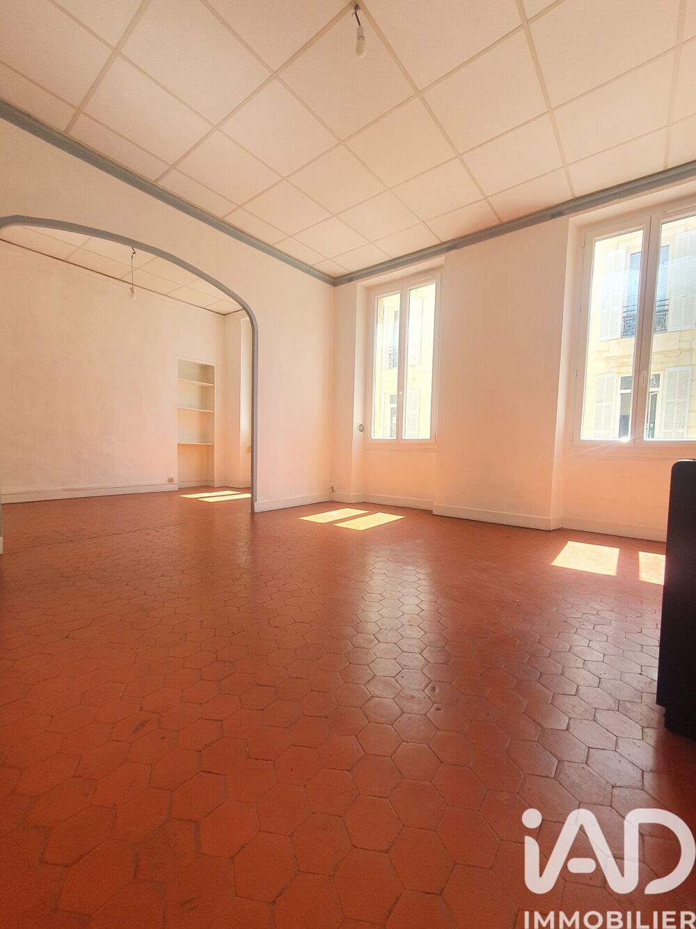 vente Appartement - 2 pièce(s) - 67 m² Marseille 1