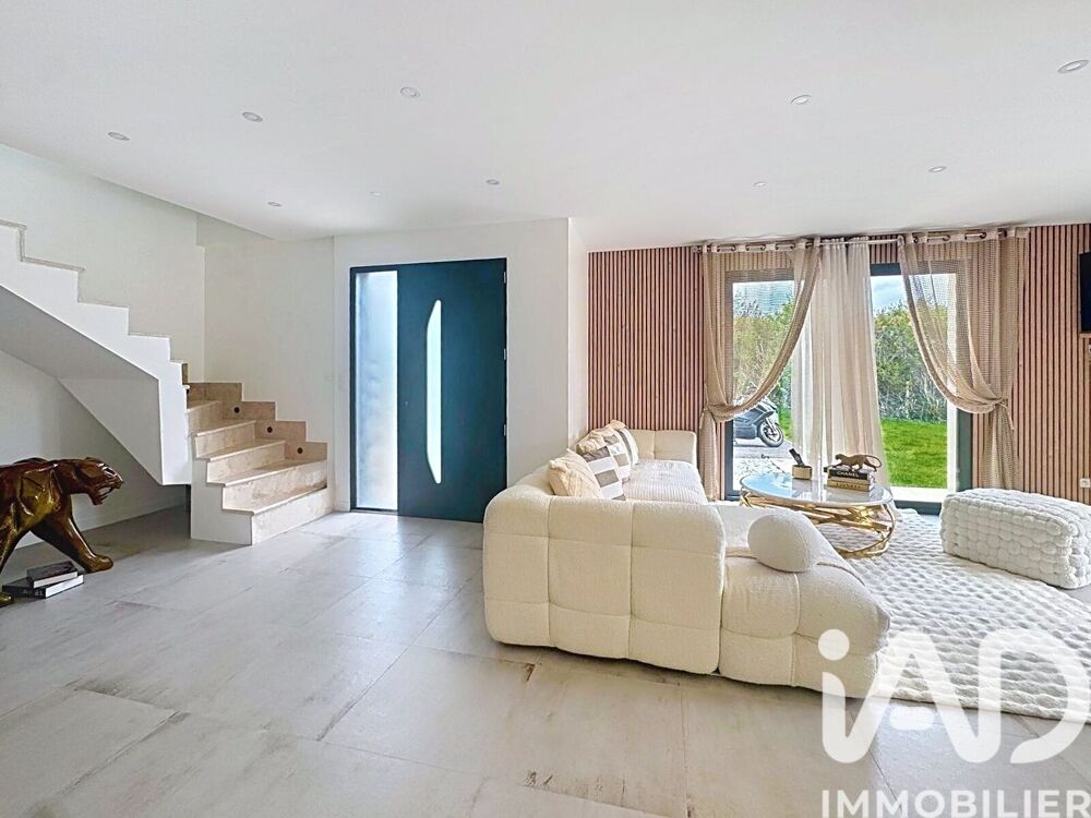 vente Maison - 7 pièce(s) - 215 m² Houdan (78550)