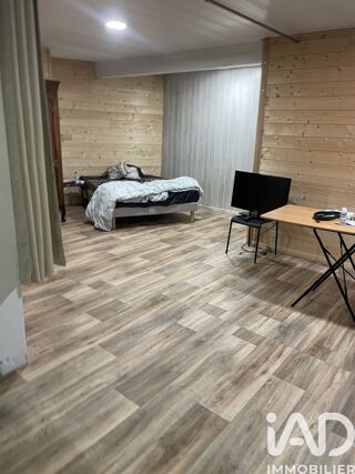  Immeuble à vendre 944 m²