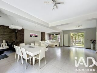  Maison à vendre 7 pièces 192 m²