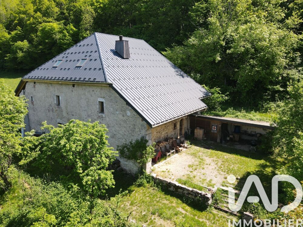 Vente Maison Vente Domaine 8 pièces Chézery-forens