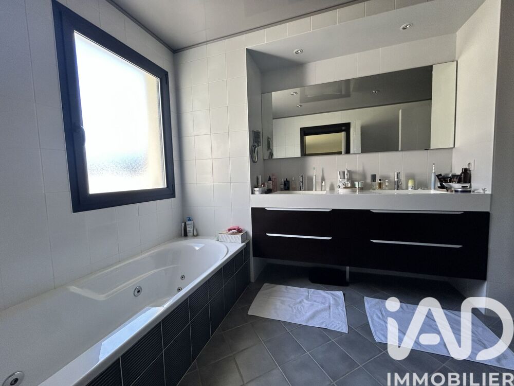 à vendre  Maison Mûrs-Erigné (49610)
