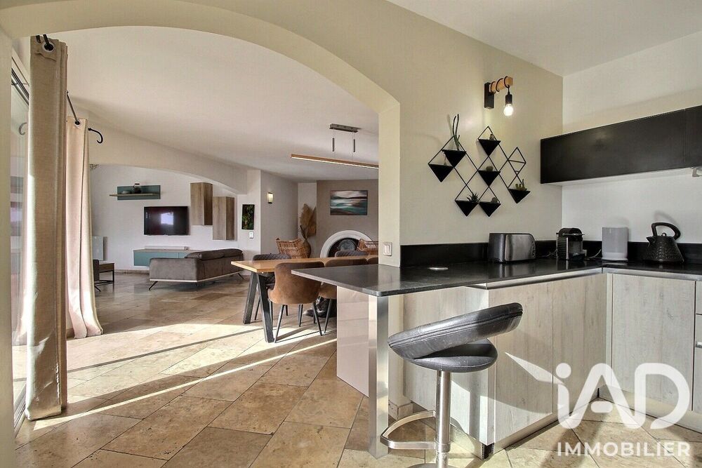 à vendre  Maison La Cadière-d'Azur (83740)