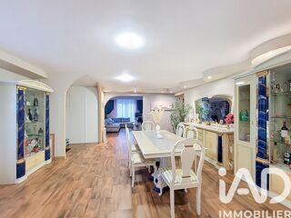  Maison à vendre 8 pièces 217 m²