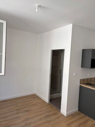  Appartement à louer 1 pièce 17 m²