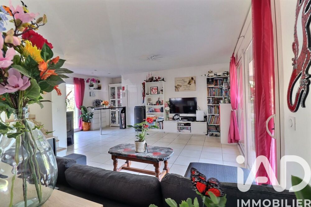 � vendre  Maison La Cadi�re-d'Azur (83740)