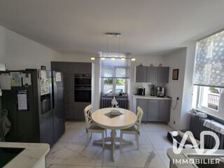  Maison à vendre 12 pièces 334 m²
