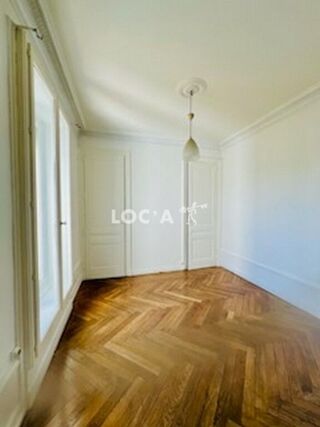  Appartement à louer 3 pièces 85 m²