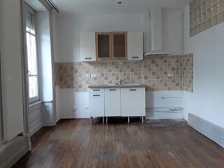  Appartement à louer 3 pièces 70 m²