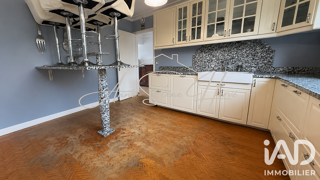  Maison à louer 10 pièces 295 m²