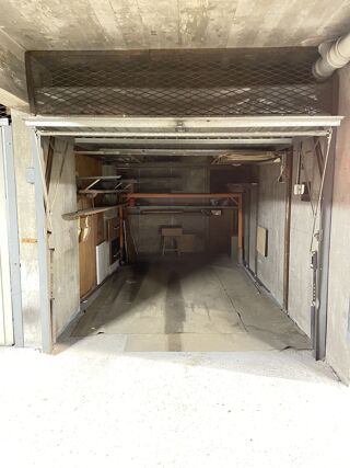  Parking / Garage � vendre 12 m�