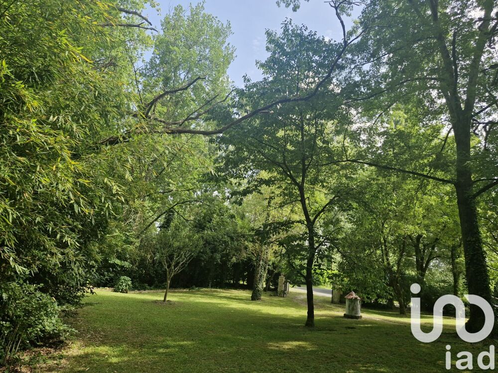 Maison 6 pièces 171 m² · à Saint-Seurin-de-Prats · 171 m² · 249 000 €