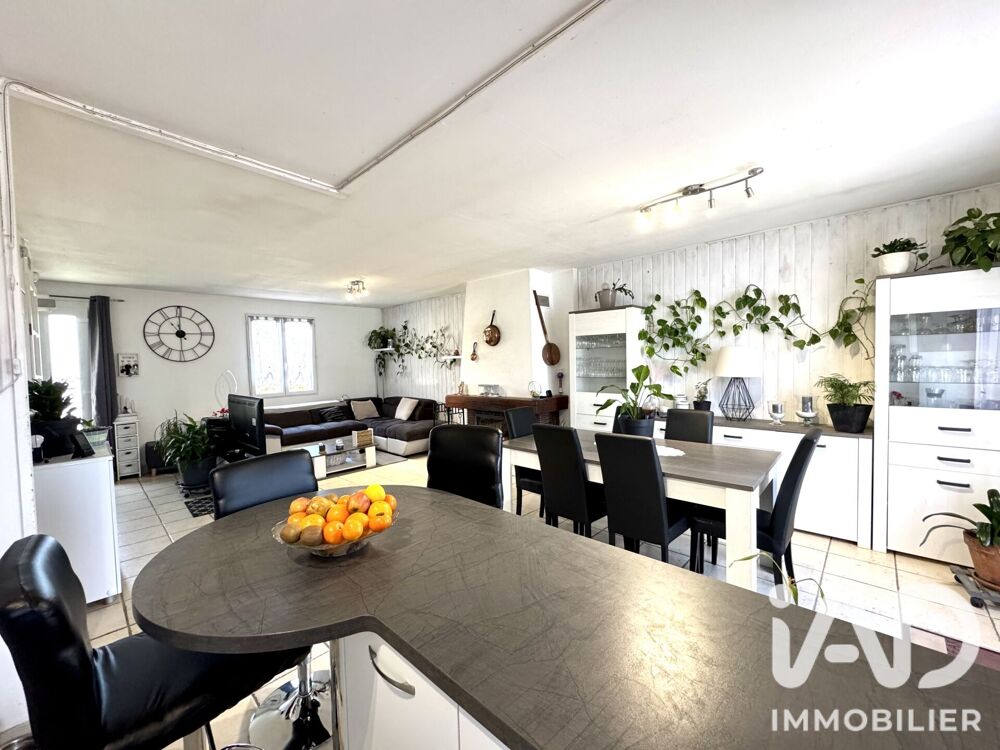 Vente Maison Vente Maison traditionnelle 6 pièces Fontaine-la-gaillarde