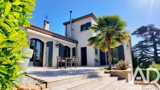  Maison à vendre 10 pièces 254 m²