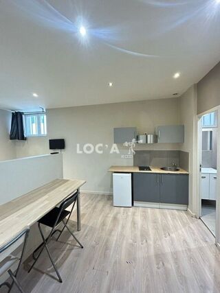  Appartement à louer 1 pièce 25 m²