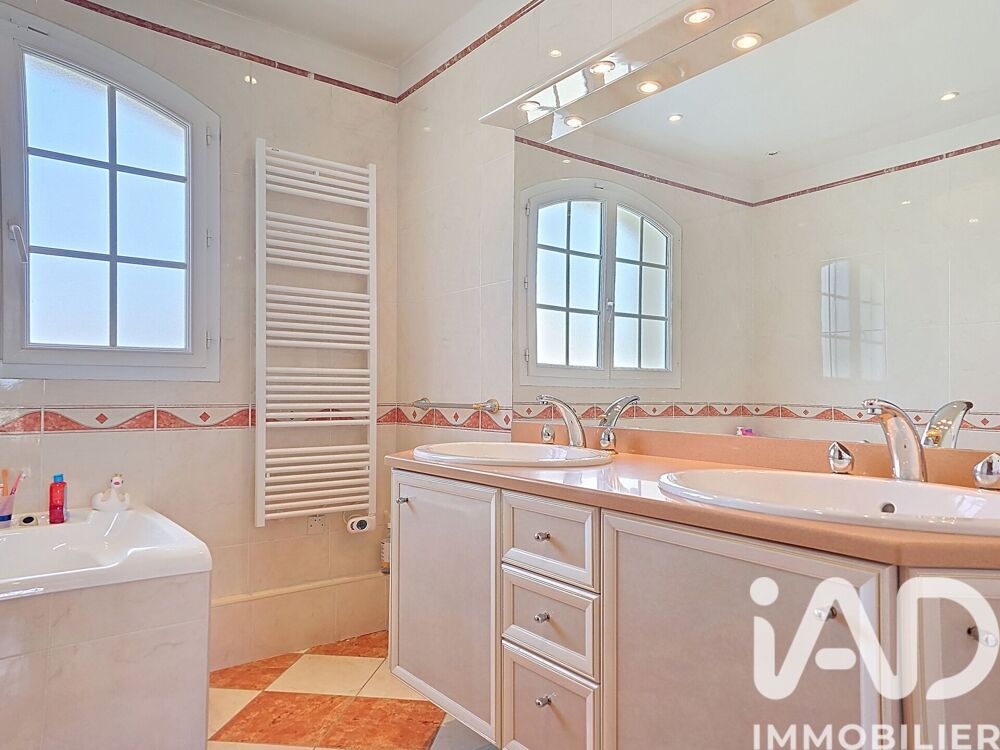 � vendre  Maison Villecresnes (94440)