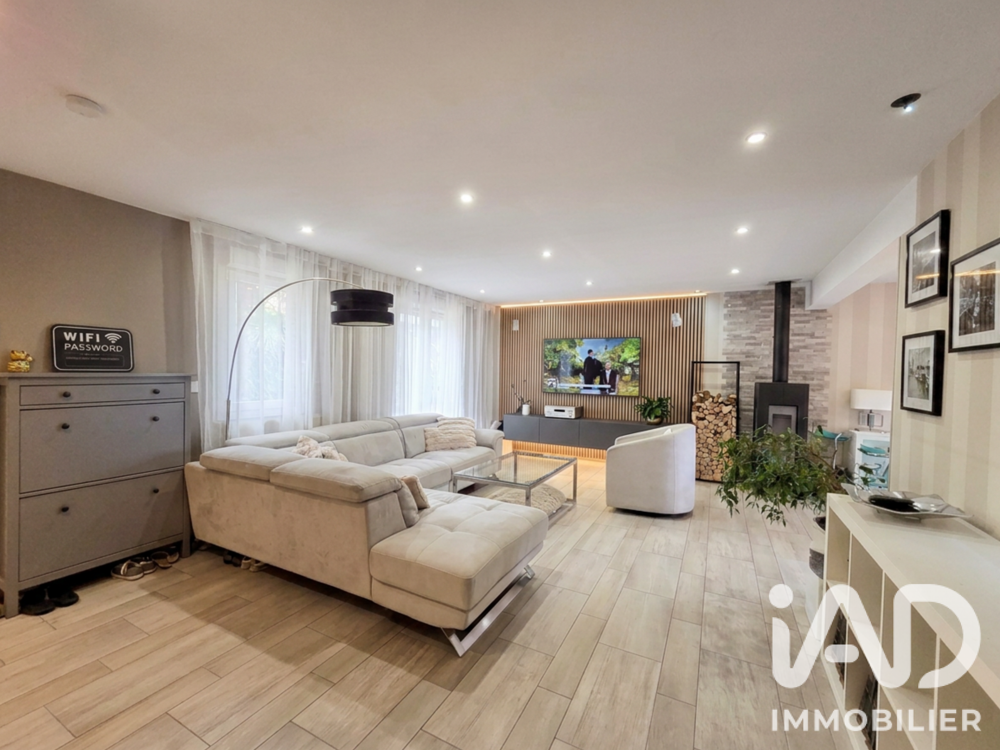 Vente Maison Vente Maison traditionnelle 6 pièces Ballancourt-sur-essonne