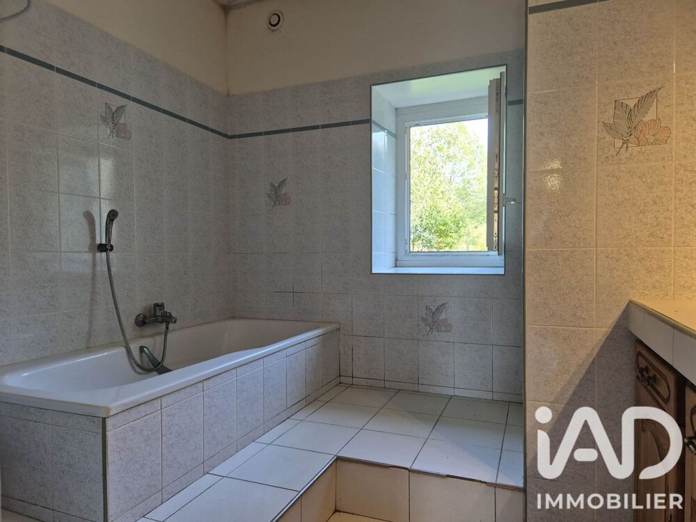 Vente Maison Vente Maison/villa 6 pièces Salles-de-villefagnan