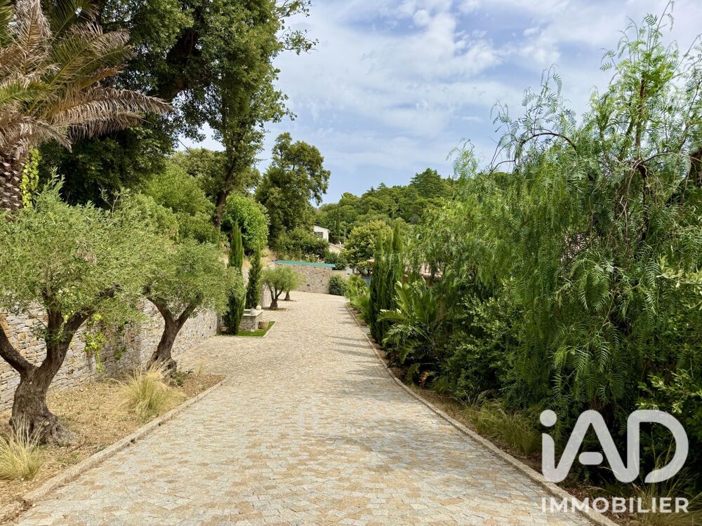 Vente Maison Vente Maison traditionnelle 13 pièces La garde-freinet