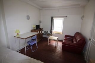  Appartement à louer 1 pièce 28 m²