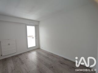  Appartement à louer 4 pièces 80 m²