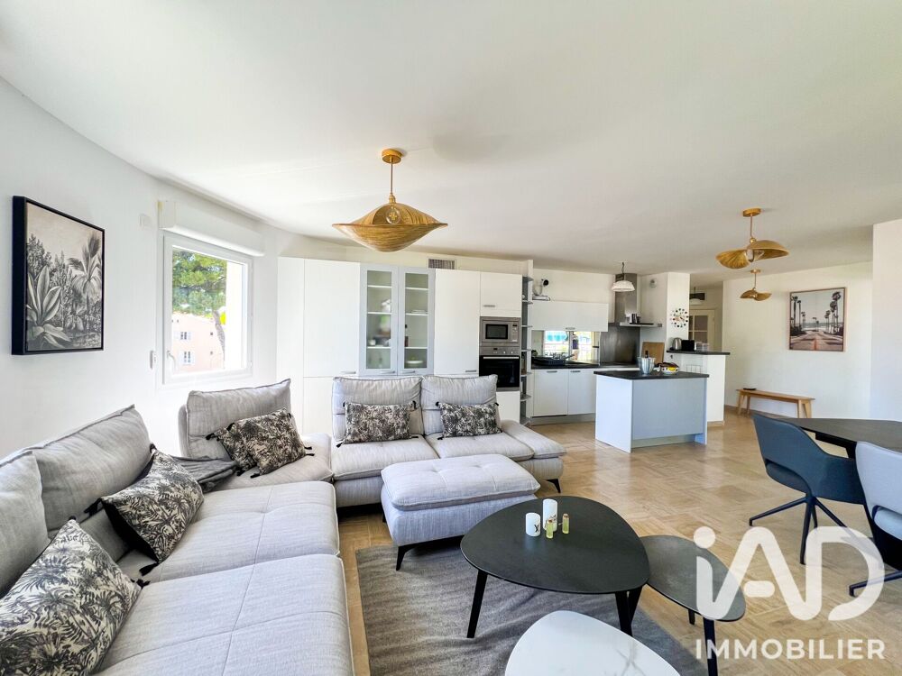 à vendre  Appartement Hyères (83400)
