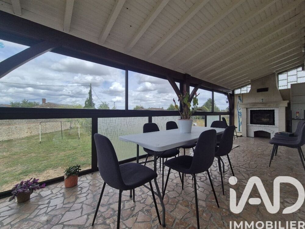 vente Maison - 7 pièce(s) - 161 m² Saint-Léger-de-Montbrun (79100)