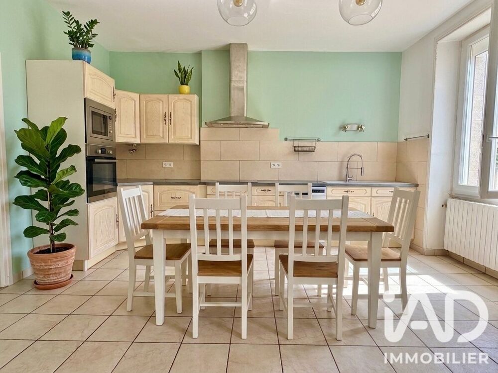 Vente Maison Vente Maison traditionnelle 8 pièces Châteauponsac