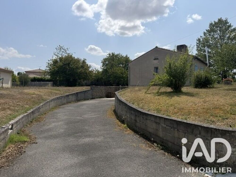 Vente Maison Vente Maison/villa 7 pièces Barbezieux-saint-hilaire