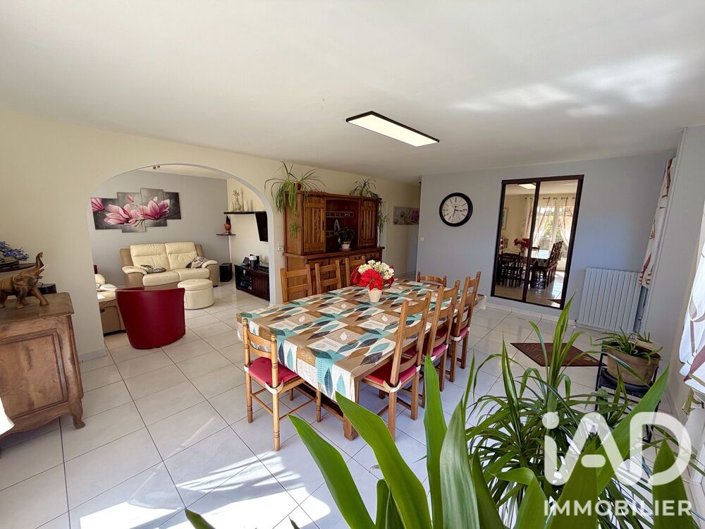 Vente Maison Vente Maison traditionnelle 7 pièces Le blanc