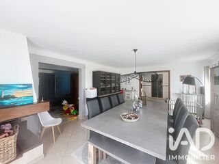  Maison à louer 6 pièces 170 m²