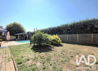  Maison à vendre 10 pièces 225 m²