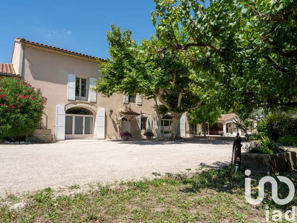 à vendre  Maison Saint-Saturnin-lès-Avignon (84450)