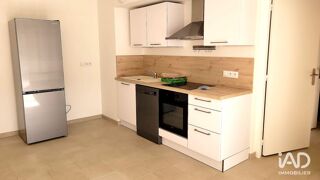  Appartement à louer 3 pièces 77 m²