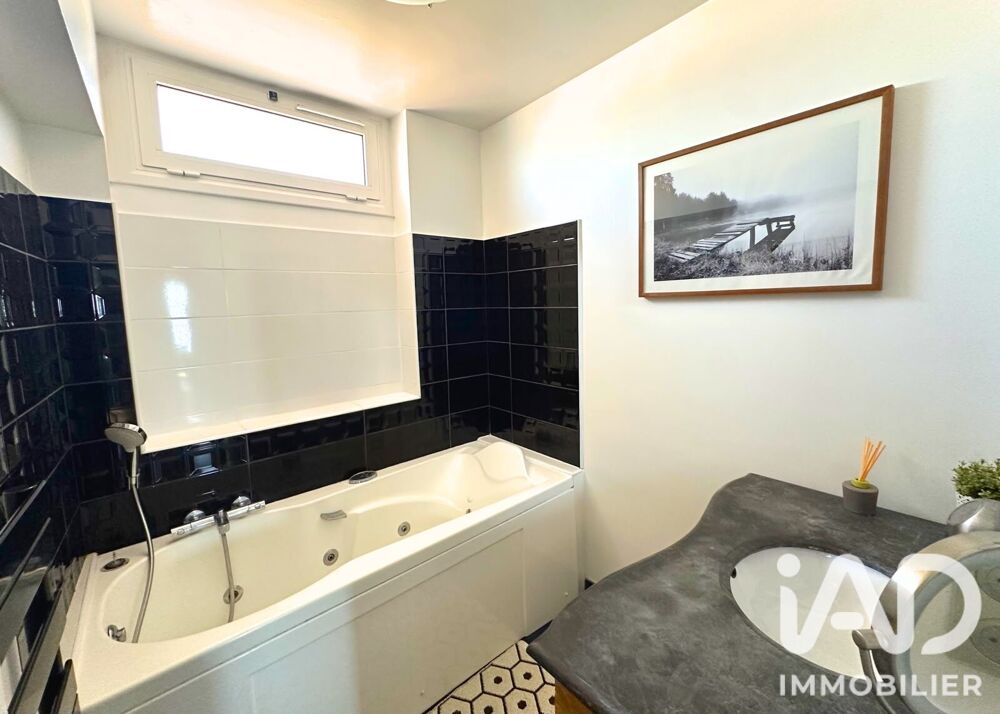 à vendre  Appartement Toulon (83000)