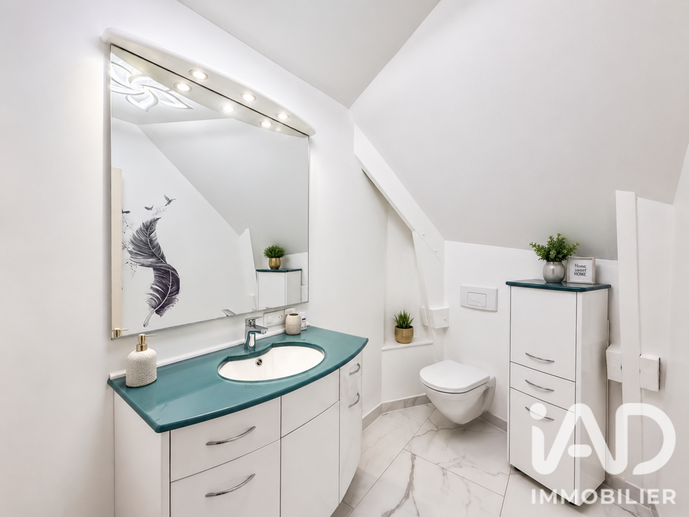 à vendre  Maison Angicourt (60940)