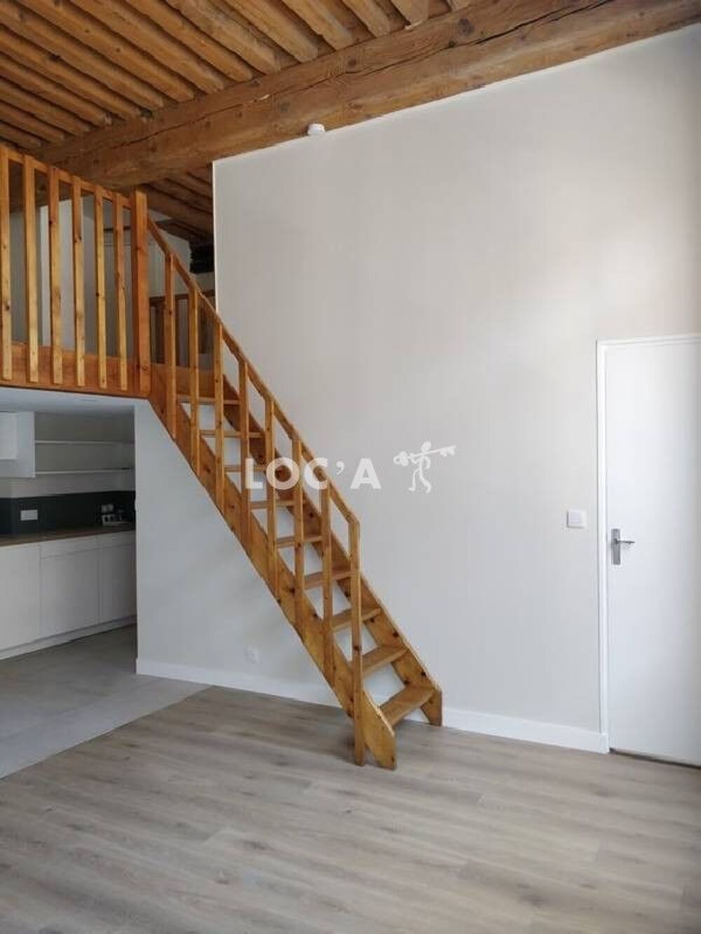 905€CC / Mois A SAISIR !! CROIX ROUSSE LYON 4ème, T1bis....