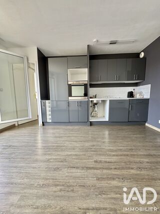  Appartement à louer 2 pièces 38 m²