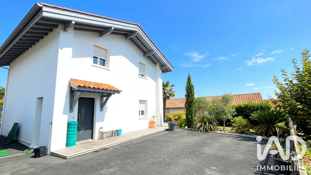 à vendre  Maison Bassussarry (64200)
